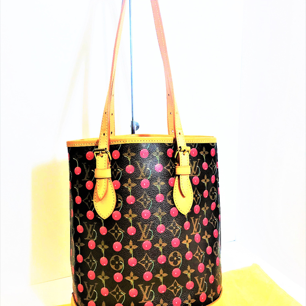 Louis VUITTON Monogram Cerises Cherry Bucket Bag